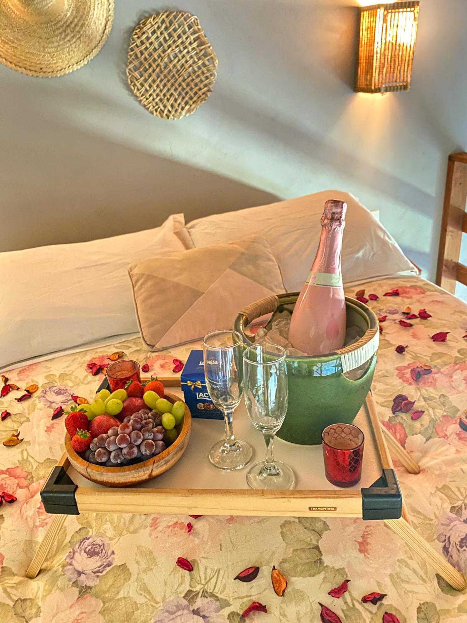 Kanaloa Vibe Stay Praia do Rosa Bagian luar foto
